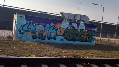 Graffiti Wall - Photo by faryzeusz - uran, cent