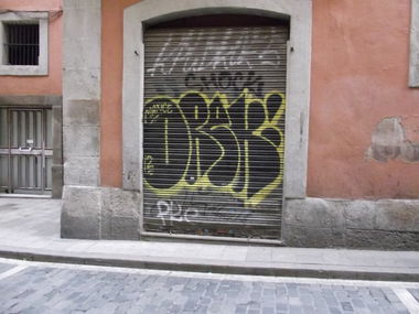 Graffiti Bombing in Barcelona - Photo by ffm_gangbang