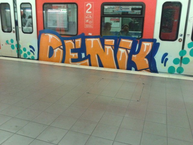 Graffiti Train in Frankfurt - Photo by ffm_gangbang - denk (2013)