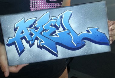 Graffiti Artwork in Frankfurt - Photo by flor76 - Axel (2013)