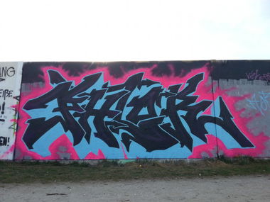 Graffiti Wall in Bad Vilbel - Photo by flor76 - flor (2013)
