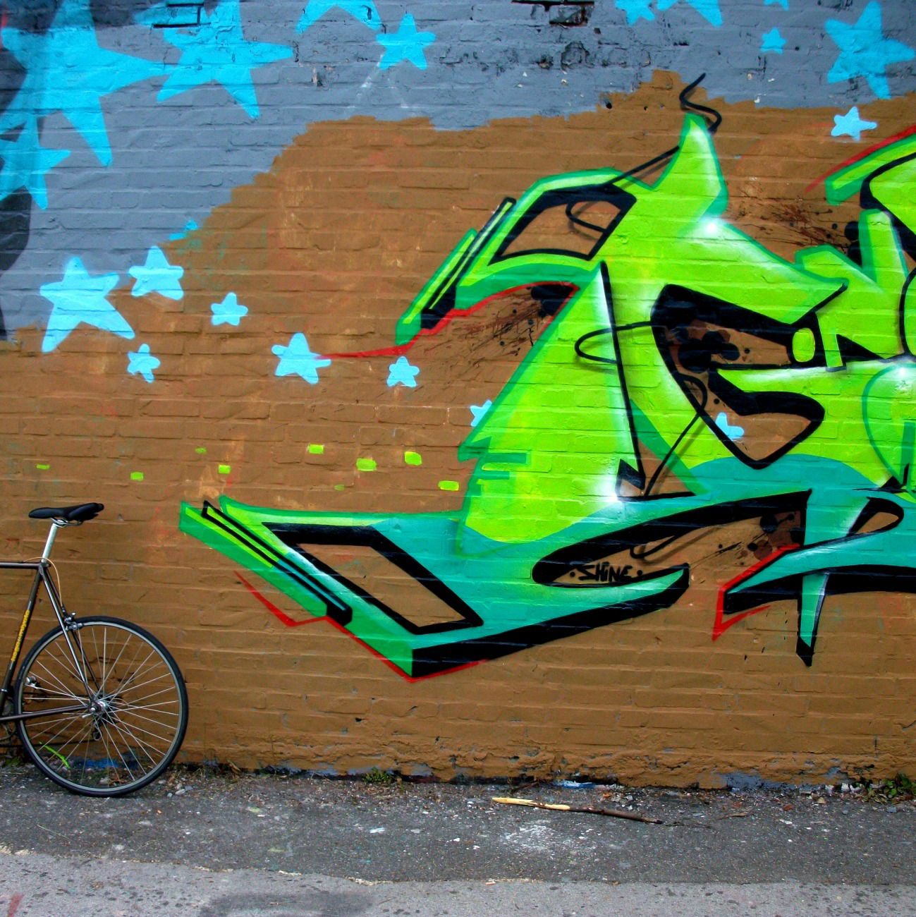 Graffiti Wall in Essen ruhr - Photo by flowtech1 - göreone, essencity, sml (2013)