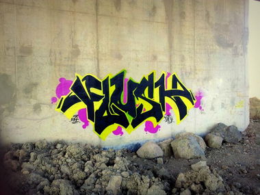 Graffiti Bombing in Izmir - Photo by flush35 - flush, eac, izmir (2013)