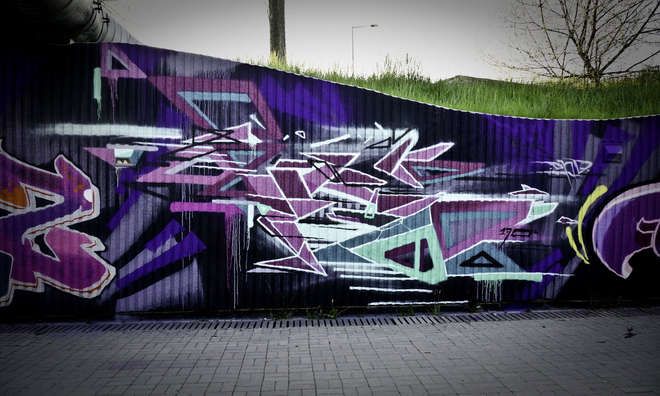 Graffiti Wall - Photo by fnk
