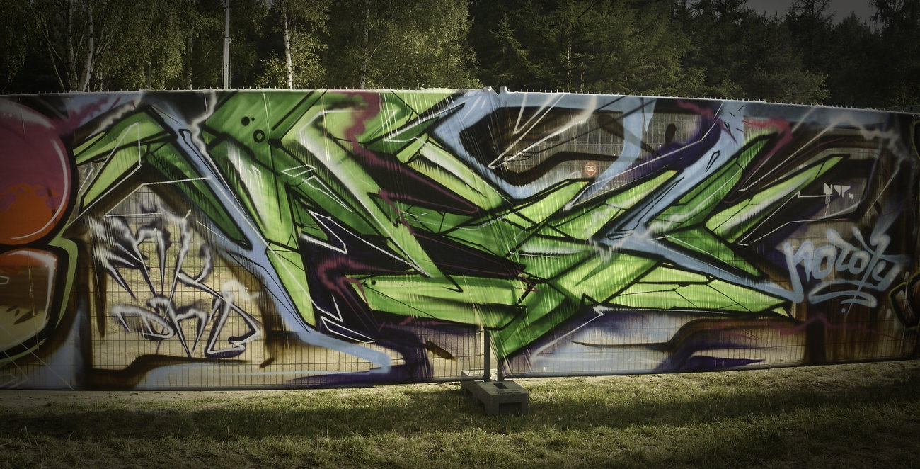 Graffiti Wall - Photo by fnk