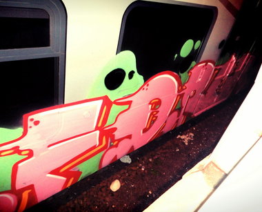 Graffiti Train - Photo by forcki (2013)