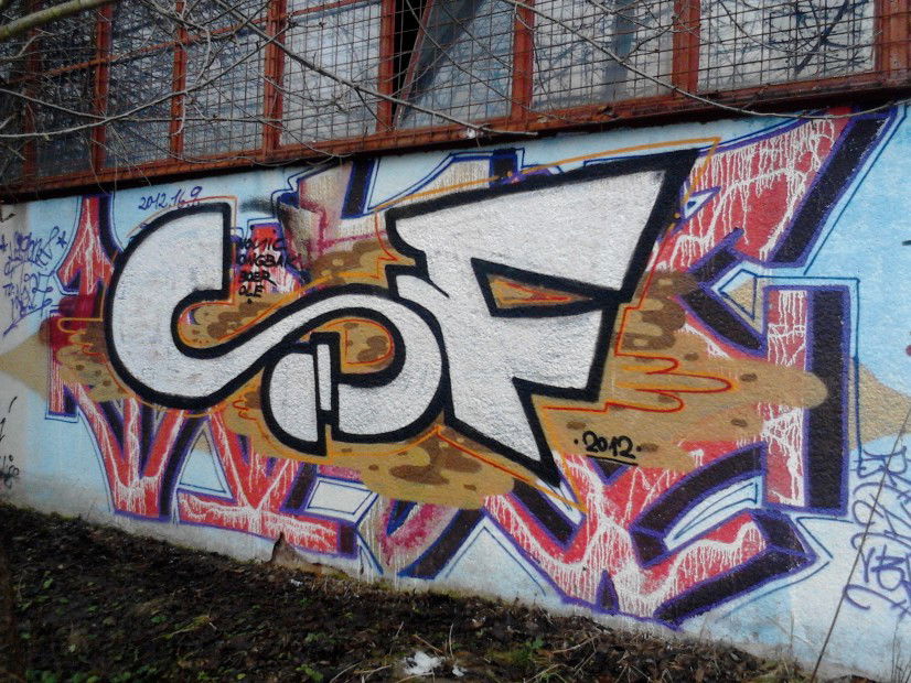 Graffiti Wall - Photo by fotograff