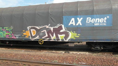 Graffiti Train - Photo by fr8pics - dems, fr8, freight