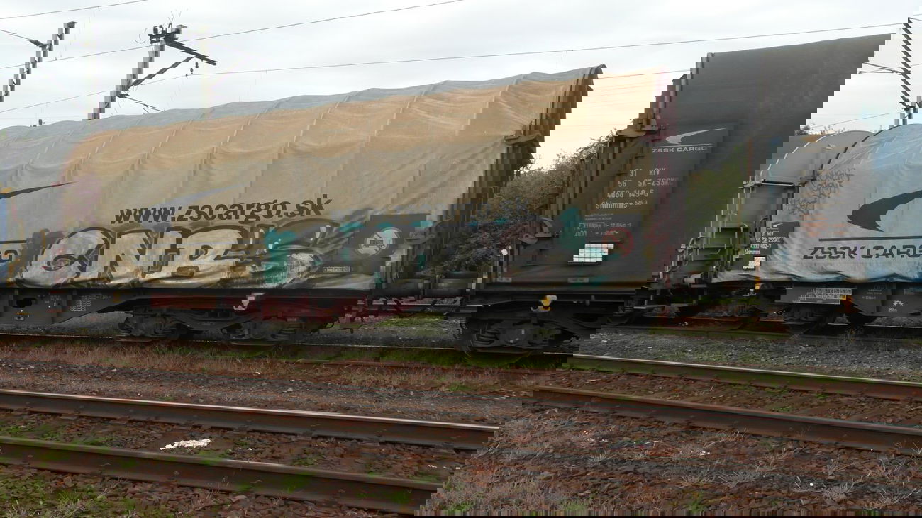 Graffiti Train - Photo by fr8pics - cnbs, cnb, freight