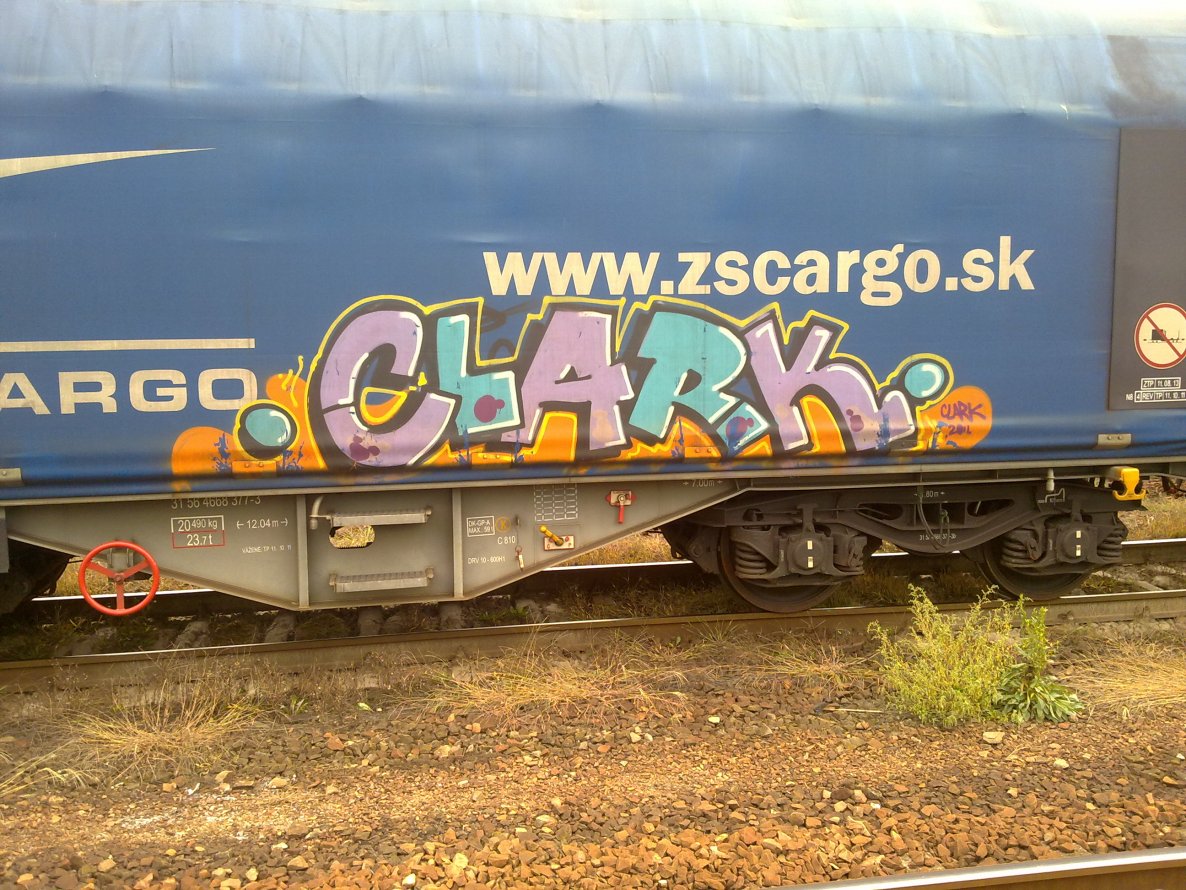 Graffiti Train - Photo by fr8pics - clark, fr8, poland