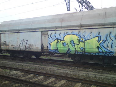 Graffiti Train - Photo by fr8pics - rosak, fr8, freight