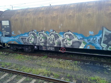 Graffiti Train - Photo by fr8pics - dase