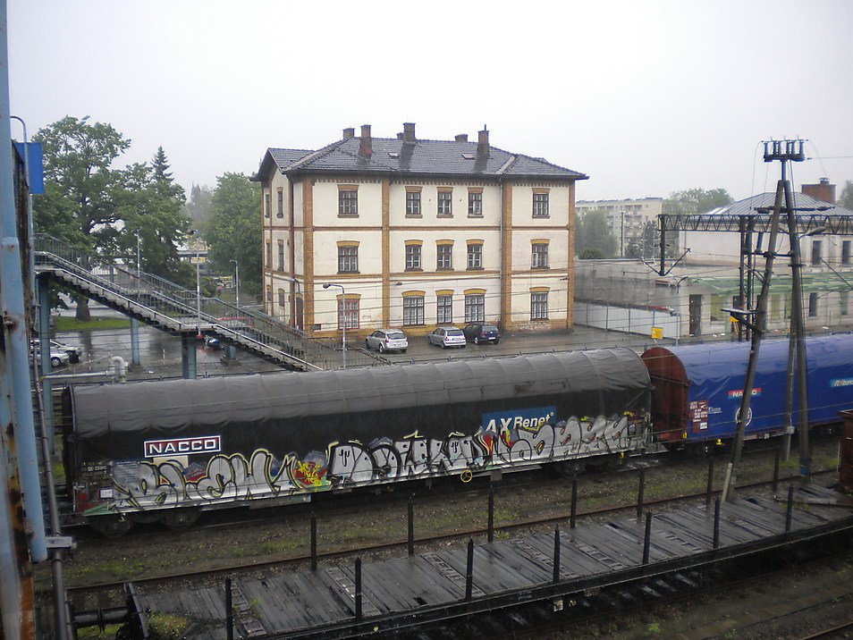 Graffiti Train - Photo by fr8pics - blew, down, daze