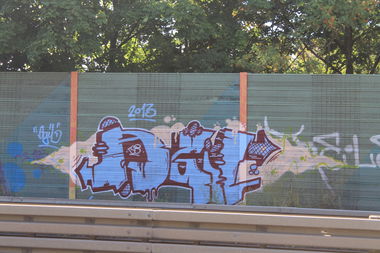 Graffiti Bombing in Saarbrücken - Photo by fragil - Agil (2013)