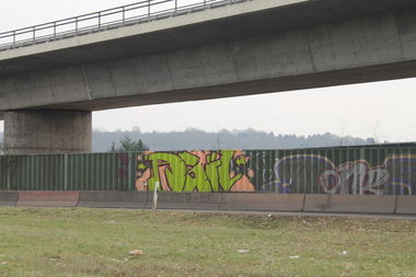 Graffiti Bombing in Saarbrücken - Photo by fragil - Agil