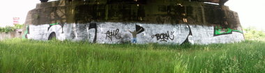Graffiti Bombing - Photo by fragil - Agil, WDL