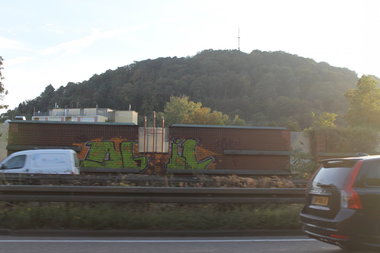 Graffiti Bombing - Photo by fragil - Agil