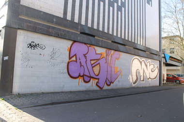 Graffiti Bombing - Photo by fragil - Agil, ANC