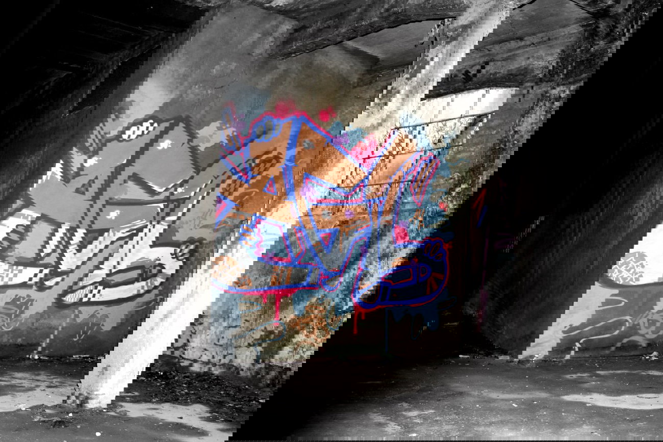 Graffiti Bombing - Photo by fragil