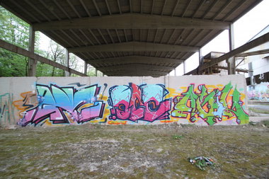 Graffiti Bombing - Photo by fragil - ANC, ANC, AGIL