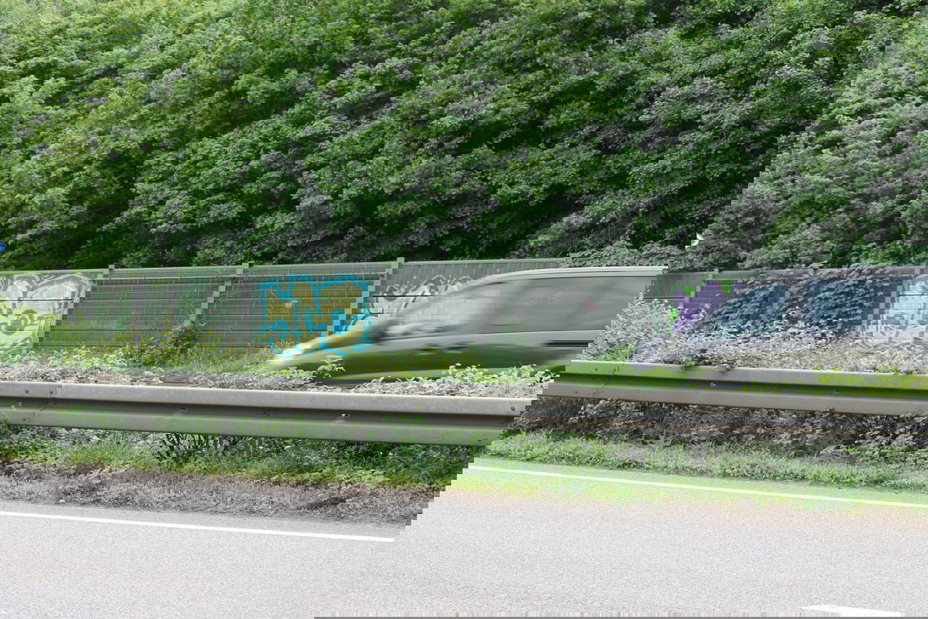 Graffiti Bombing - Photo by fragil - anc