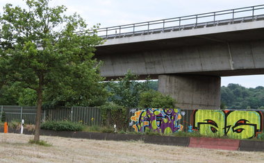 Graffiti Bombing - Photo by fragil - Agil, AG