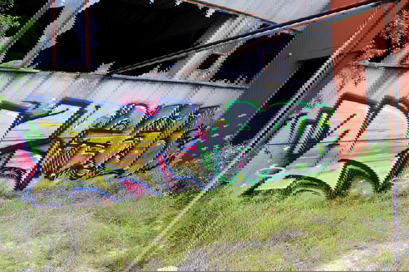 Graffiti Bombing - Photo by fragil - ANC, Agil