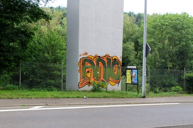 Graffiti Bombing - Photo by fragil - ANC