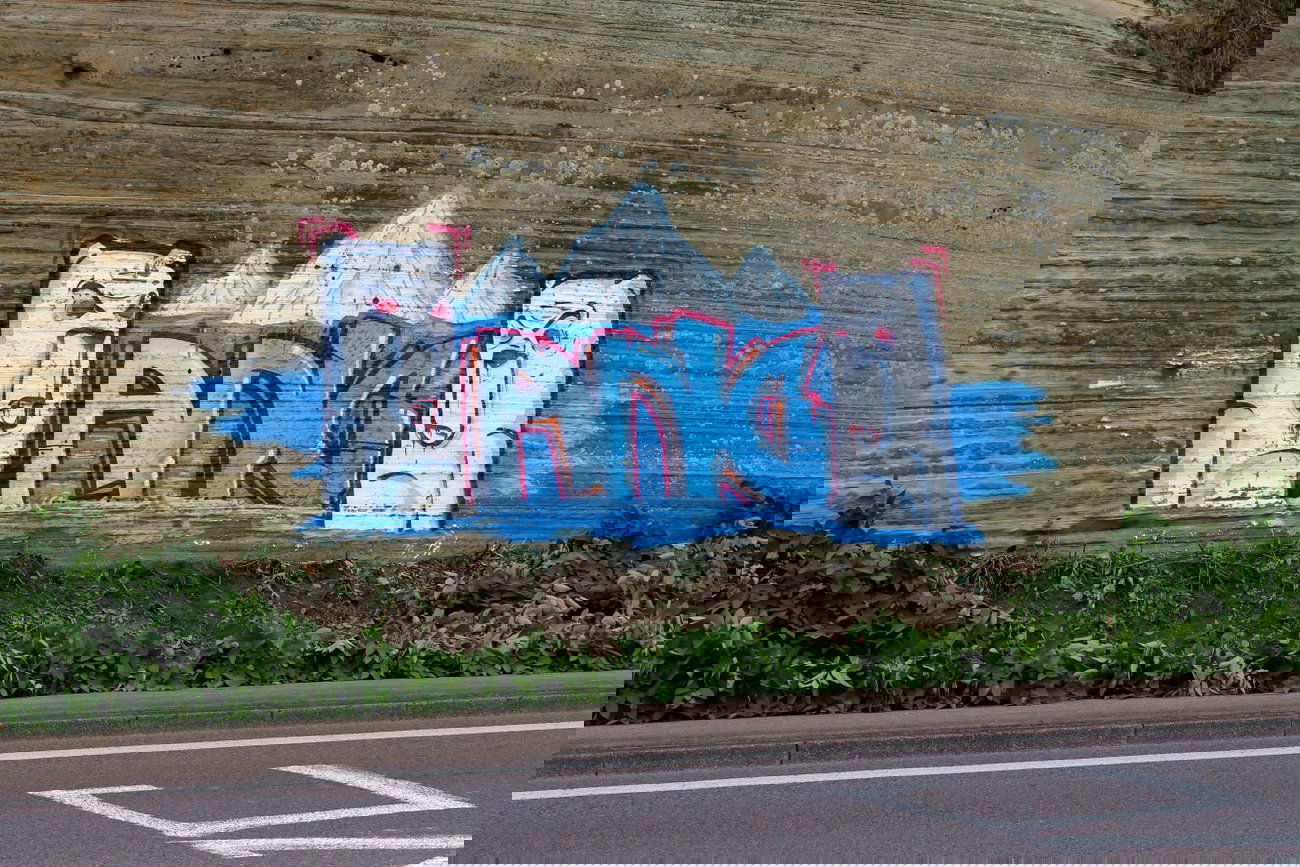 Graffiti Bombing - Photo by fragil - ANC