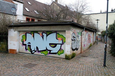 Graffiti Bombing - Photo by fragil - ANC