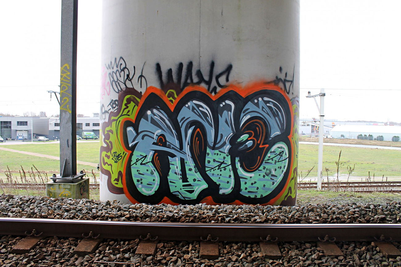 Graffiti Bombing - Photo by fragil - ANC, Amsterdam