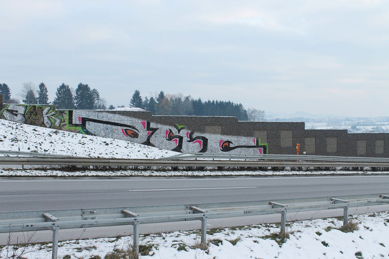 Graffiti Bombing - Photo by fragil - ANC