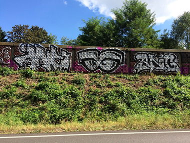 Graffiti Bombing - Photo by fragil - ANC, AG, ANC