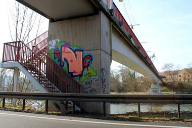 Graffiti Bombing - Photo by fragil - ANC