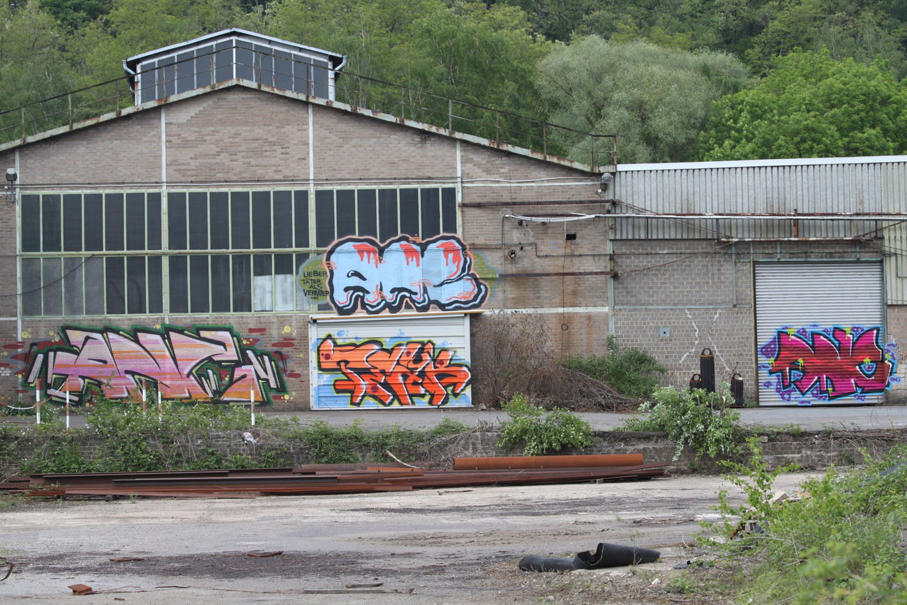 Graffiti Wall - Photo by fragil - ANC, ANC, TEAK