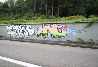 Graffiti Bombing - Photo by fragil - TEAK, ANC