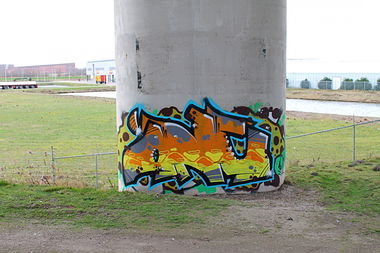 Graffiti Bombing - Photo by fragil - ANC, Amsterdam