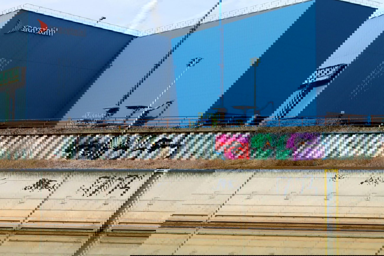 Graffiti Bombing - Photo by fragil - ANC