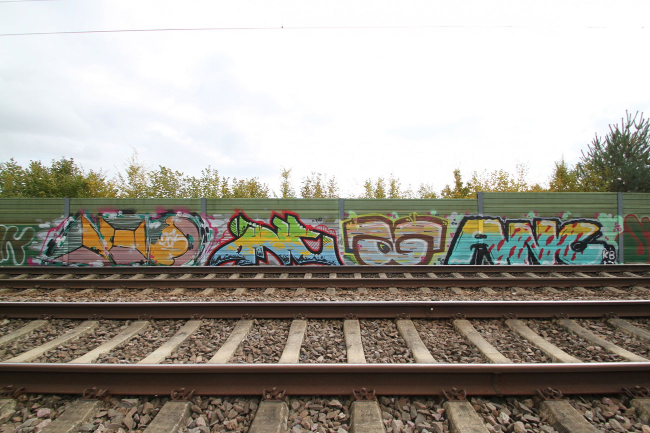 Graffiti Bombing - Photo by fragil - ANC, ANC, AG