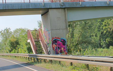 Graffiti Bombing - Photo by fragil - ANC
