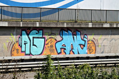 Graffiti Bombing - Photo by fragil - AG, ANC