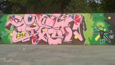 Graffiti Wall - Photo by freakazoid