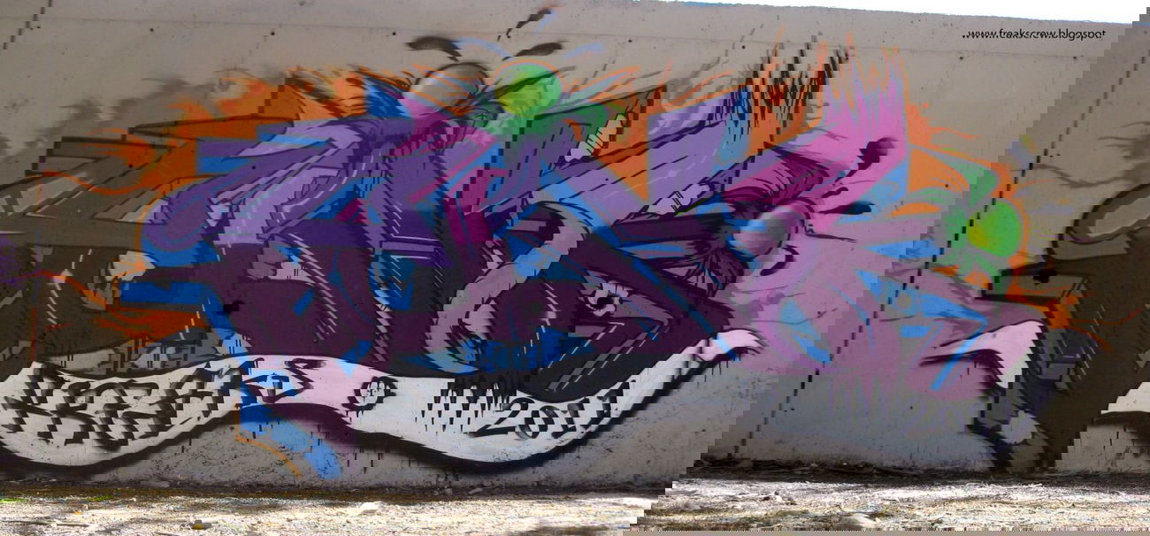 Graffiti Wall - Photo by freaks (2011)