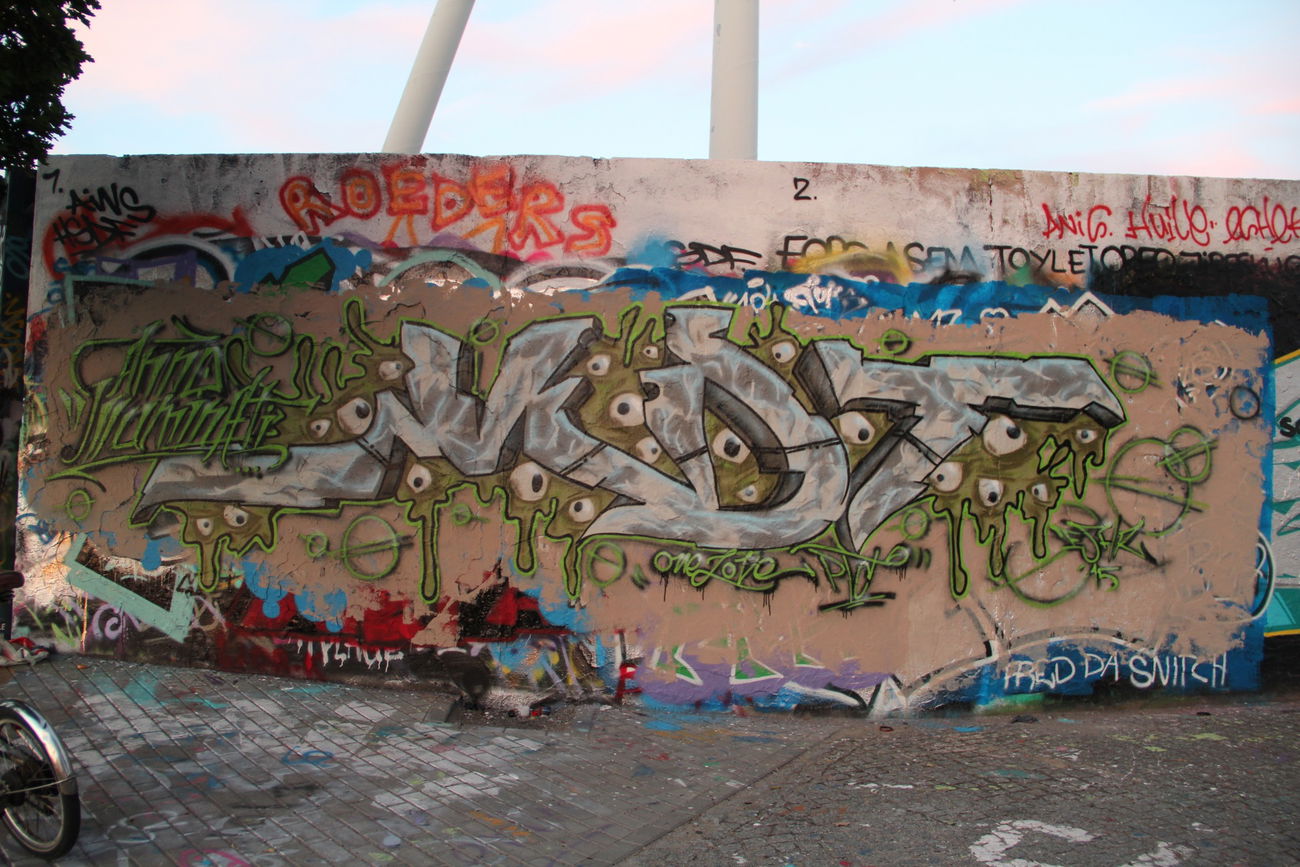 Graffiti Wall - Photo by freddybongo (2015)