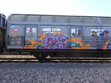 Graffiti Train - Photo by freightkilla - rek, graffiti, graff