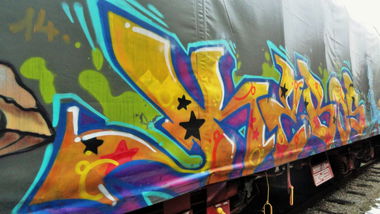Graffiti Train - Photo by freightkilla - kebos, graffiti, graff