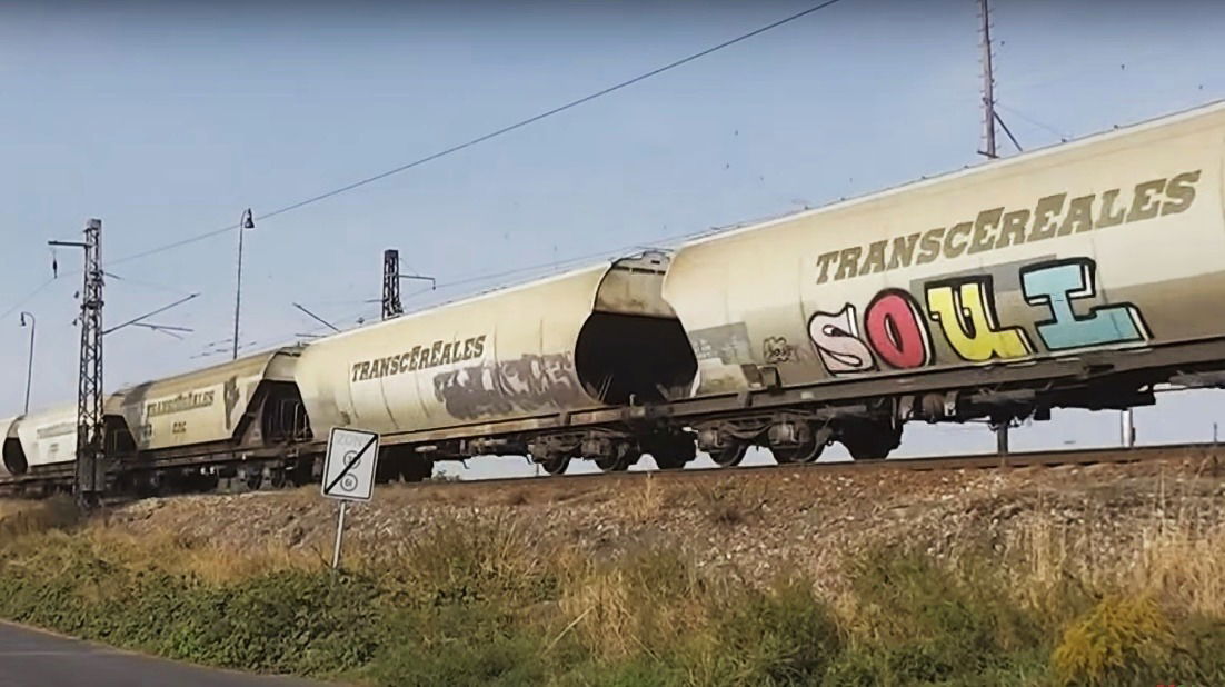 Graffiti Train in Olomouc - Photo by freightraffic - soul, transcereales, fr8 (2015)