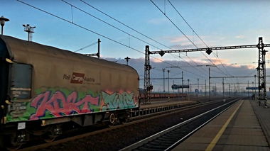 Graffiti Train in Ostrava - Photo by freightraffic - kort, twis, freight (2017)