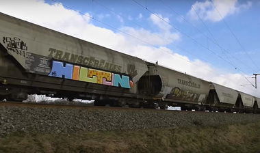 Graffiti Train in Německo - Photo by freightraffic - hilton, fr8, freight (2016)