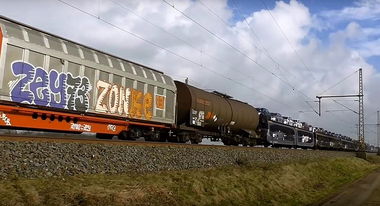 Graffiti Train in Německo - Photo by freightraffic - zey73, zonke, 73 (2016)